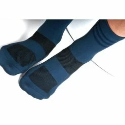 Fietssokken Blauw Ademend Met Compressieband En Anti Slip 8andCounting -Regatta shop fietssokken blauw ademend met compressieband en anti slip 8andcounting 3