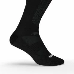 KIPRUN Hoge Hardloopsokken Van Merinowol Run900 11 KIPRUN Hoge Hardloopsokken Van Merinowol Run900 -Regatta shop hoge hardloopsokken van merinowol run900 zwart 2